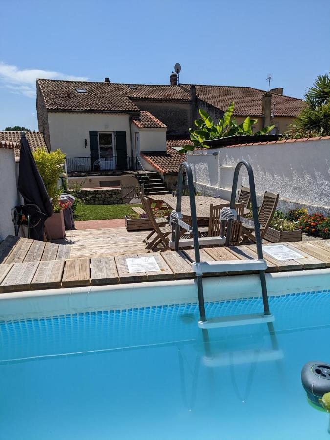 Gite L'Ancienne Charcuterie Buzet-sur-Baise Bagian luar foto