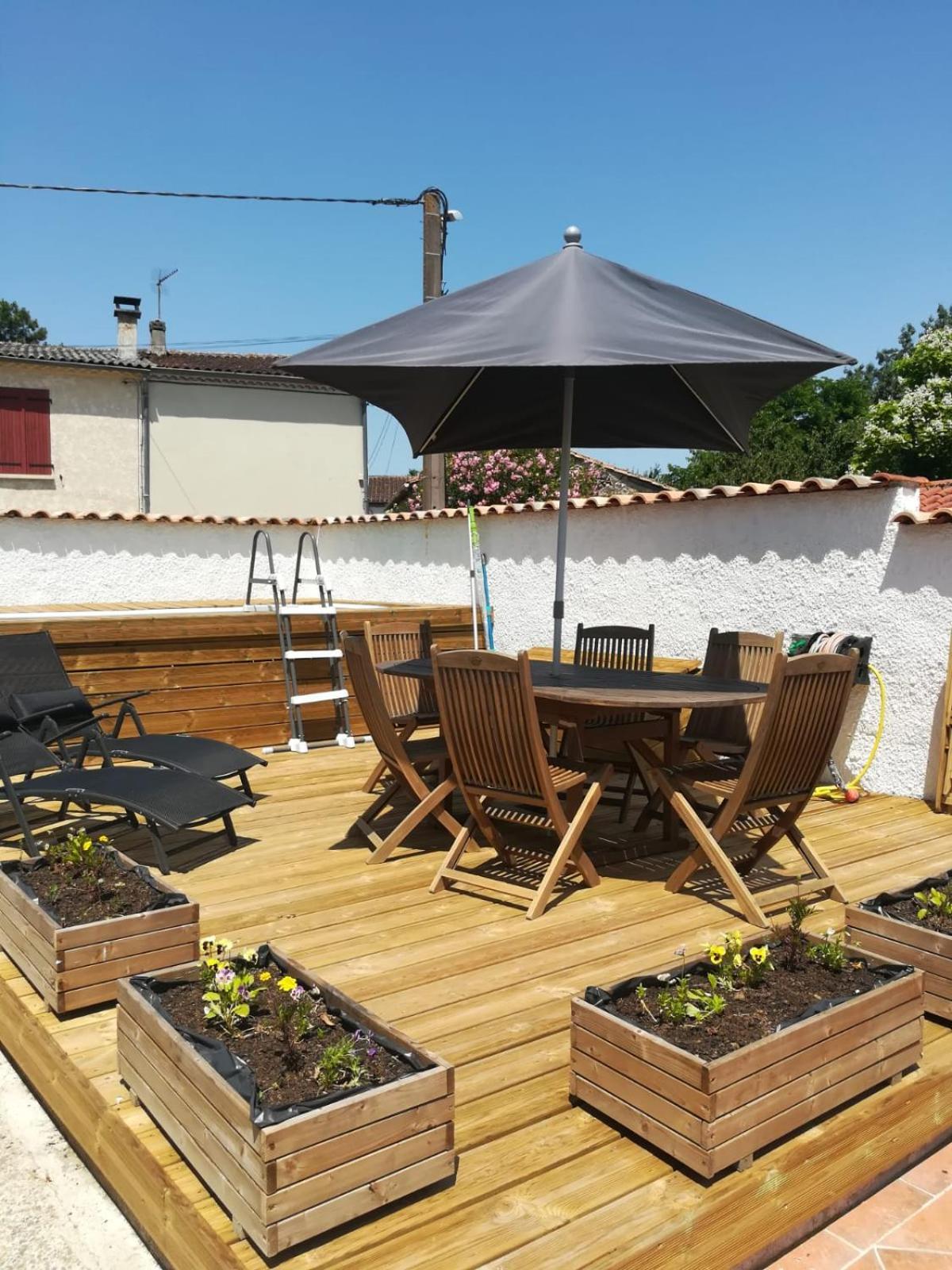 Gite L'Ancienne Charcuterie Buzet-sur-Baise Bagian luar foto